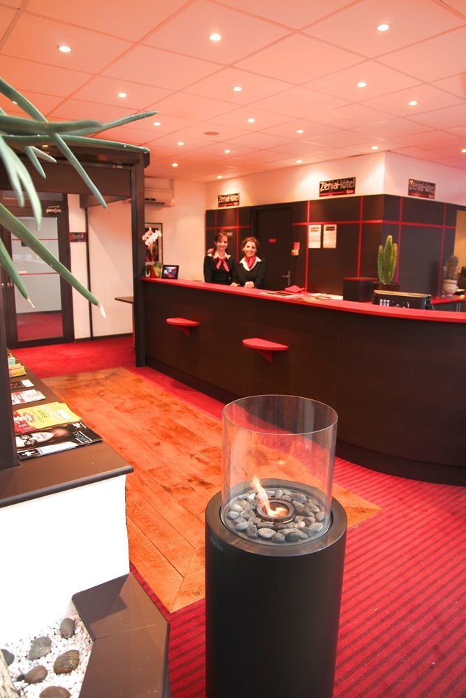 Zenia Hotel & Spa Cambrai Exteriör bild